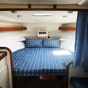 Cozy Private Two Yacht In Barcelona With Free Parking Botel Sant Adria de Besos