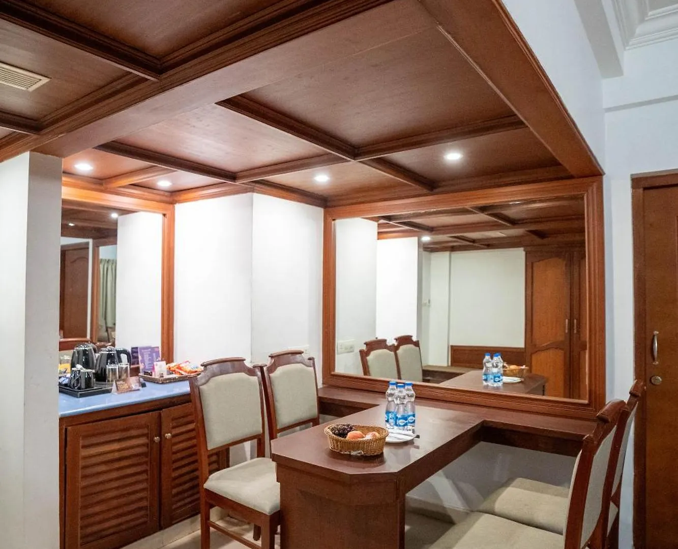 ****  Casino Hotels Ltd Thrissur Inde